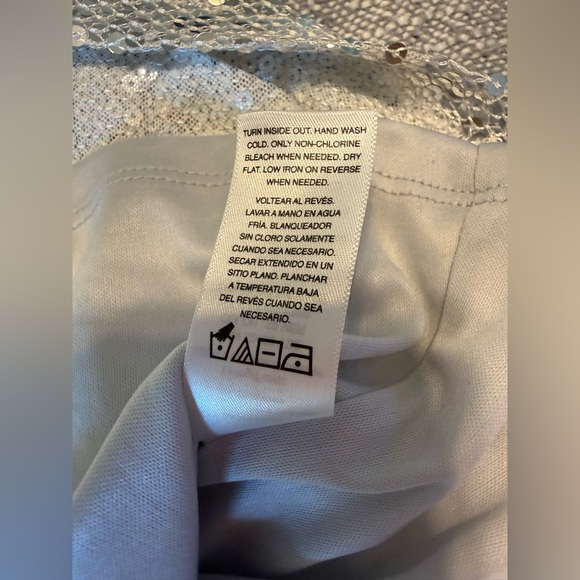 NWT SCOOP Silver Sequin Cami Top SZ L 12/24 Double V Neck Spaghetti Straps - Picture 7 of 10